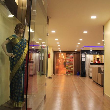 Hotel Adhi Residency - Cleanliness & Friendliness Room Vl Vardharaja Temple กาญจีปุรัม ภายนอก รูปภาพ