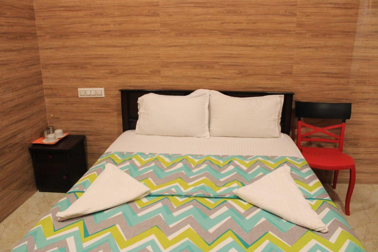 Hotel Adhi Residency - Cleanliness & Friendliness Room Vl Vardharaja Temple กาญจีปุรัม ภายนอก รูปภาพ